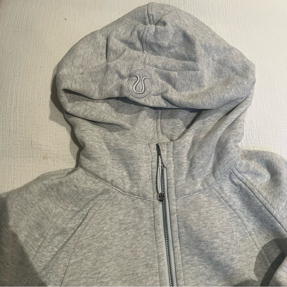 LULULEMON SCUBA OVERSIZED HOODIE - Picture 4 of 8